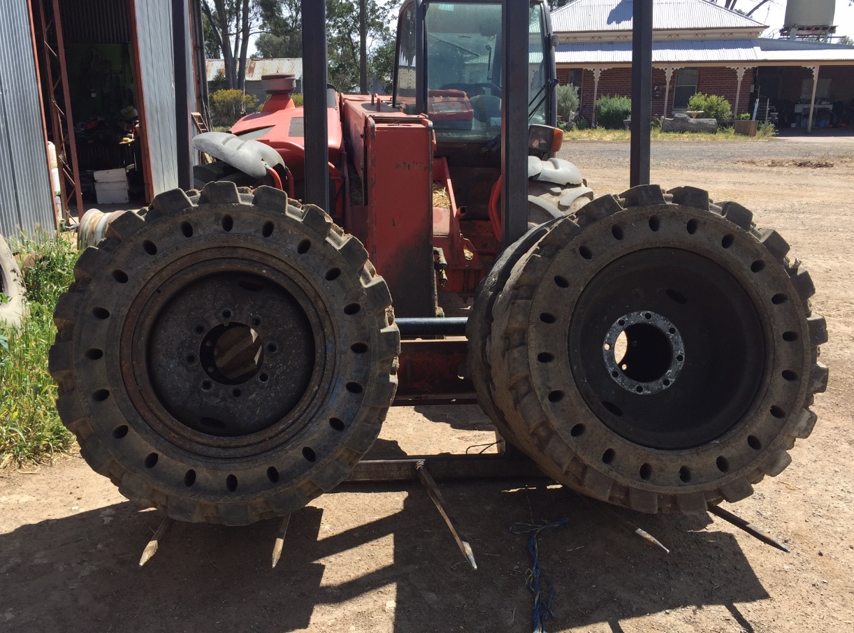Manitou Telehandler Loader Tyres & Steel Rims x 4 Machinery